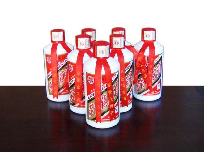 窖池空了，錢(qián)包鼓了 茅臺(tái)鎮(zhèn)淘汰賽背后的消費(fèi)革命